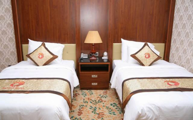 Phoenix Hotel - Hai Bà Trưng