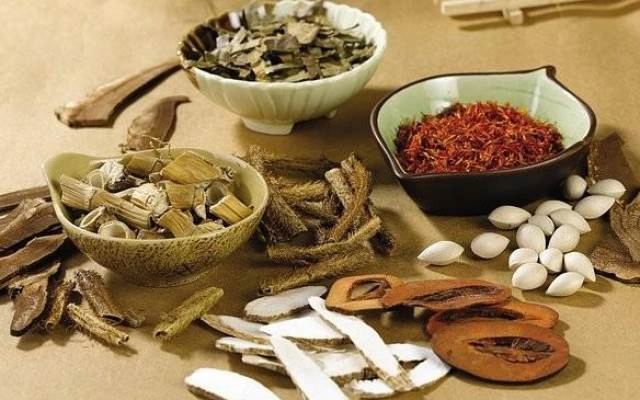 Phòng Chẩn Trị Y Học Hằng Đức Đường - Bà Hom