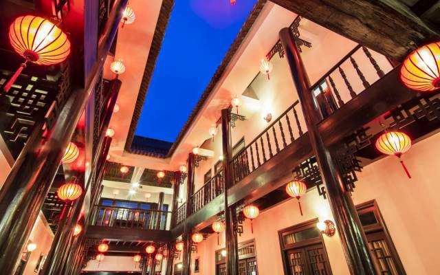 Phu House Hostel