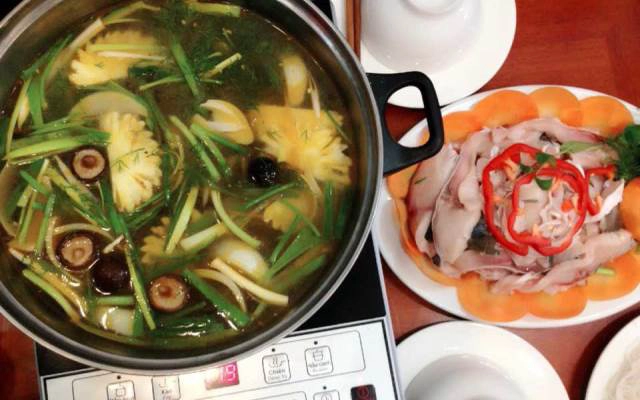 Quán Ăn Phương Nguyên Quán - Lẩu & Bún