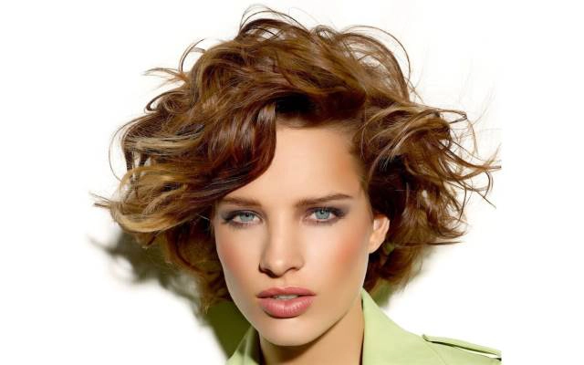 Phương Thúy Hair Salon - Chợ Khâm Thiên