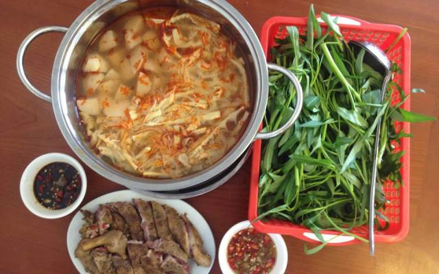 Quán Ăn Phương Tống - Vịt Cỏ Vân Đình