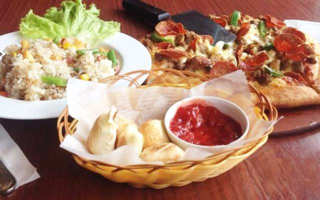 Nhà Hàng Pizza Hut - Vincom Bà Triệu