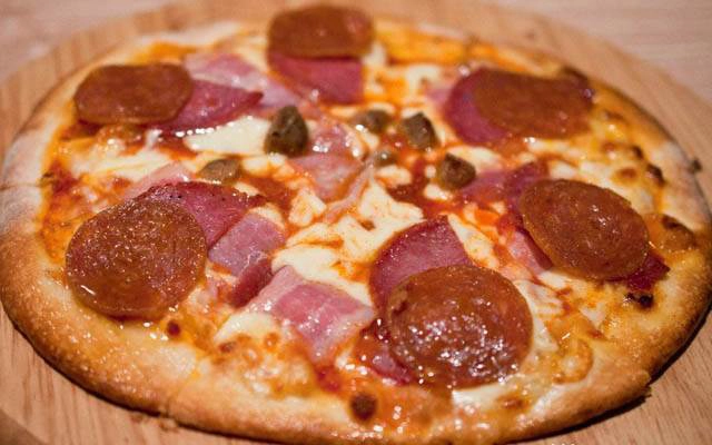 Quán Ăn Pizza Ông Già - Trường Sa