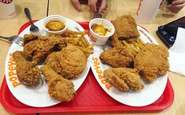 Nhà Hàng Gà Rán Popeyes - AEON Mall Long Biên