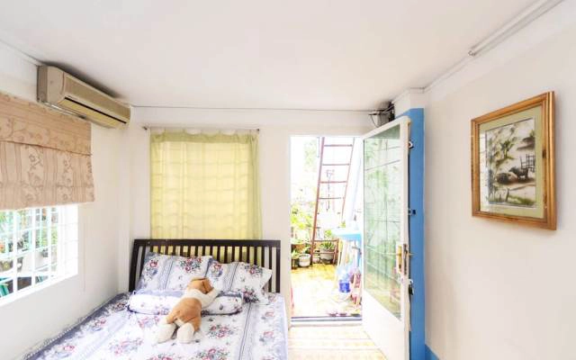 Private Room At Nontouristic Area