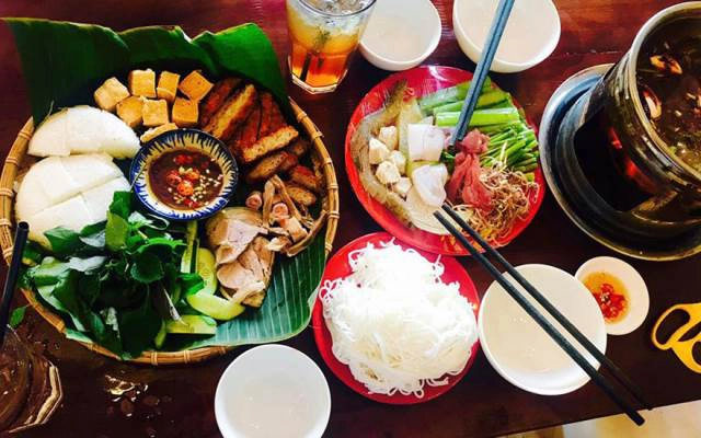 Quán Ăn Quán 204 - Bún Đậu & Lẩu 1 Người