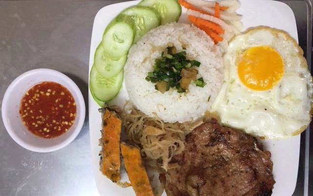 Quán Ăn Quán 25 - Cơm Tấm & Cơm Văn Phòng