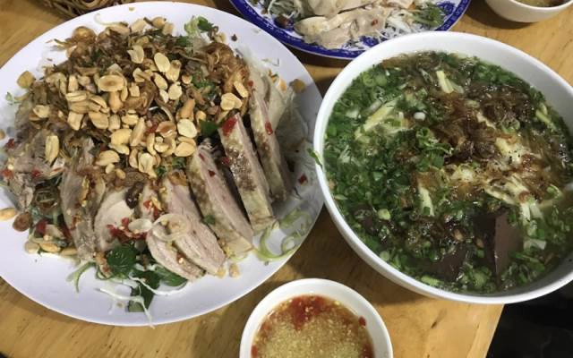Quán Ăn Quán 301 - Gỏi & Miến Vịt