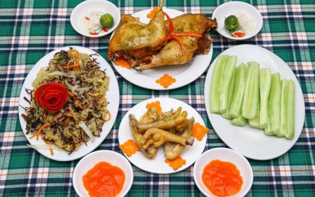 Quán Ăn 123 - Gà Đi Bộ