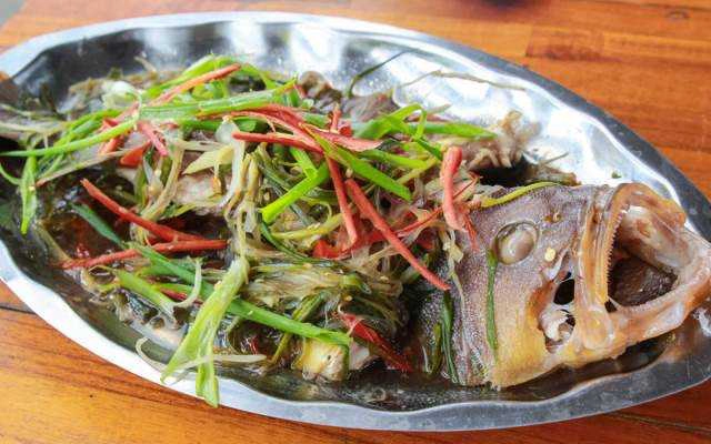 Quán Ăn 5 Tới - Hải Sản & Lẩu