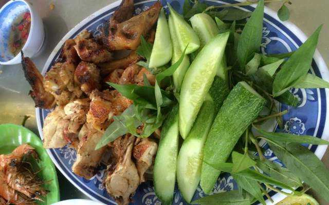 Quán Ăn 7 Hiếu - Gà Ta Nướng Muối Ớt