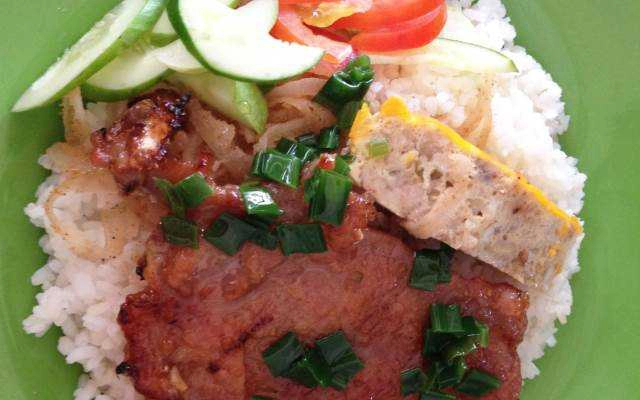 Quán Ăn 8 Lộc - Phở & Cơm Trưa