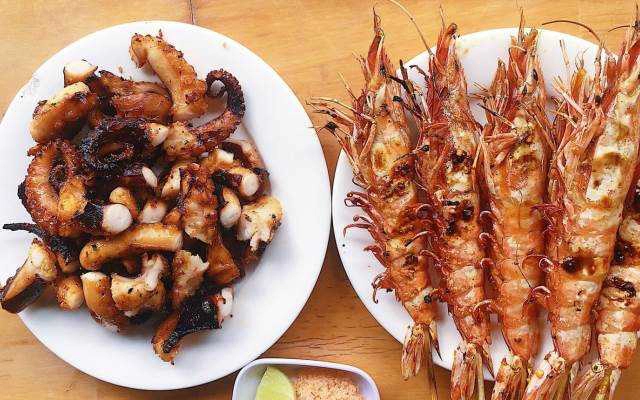 Quán Ăn Ẩm Thực Đường Phố Quán Ngon
