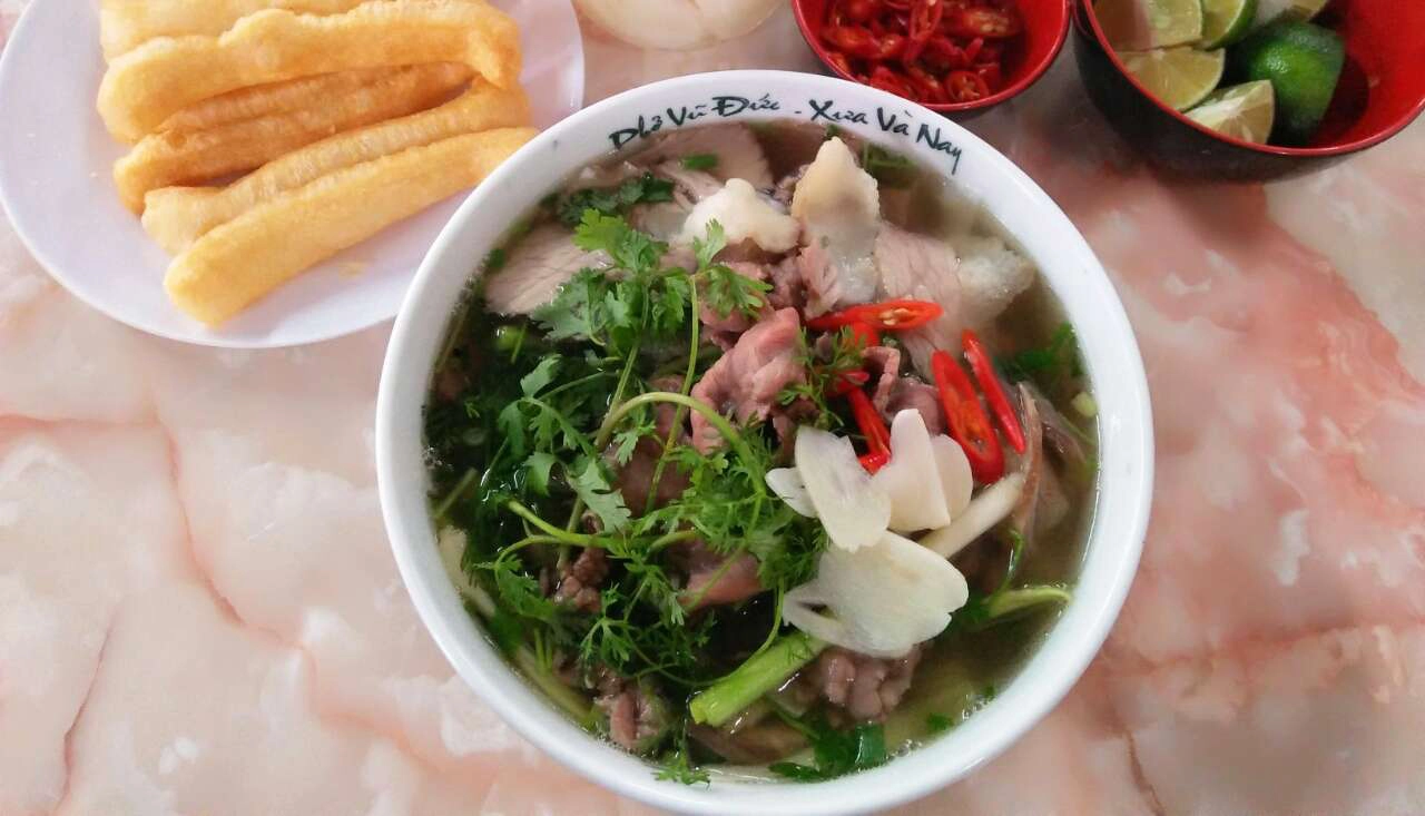 Quán Ăn Ẩm Thực Họ Vũ Đức - Phở & Lẩu Các Loại