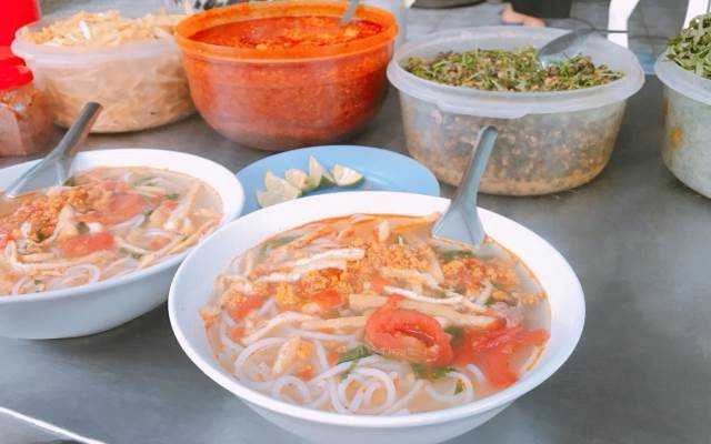 Quán Ăn Bà Mạnh - Bún Cua & Ốc