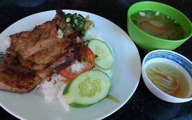 Quán Ăn Bà Tám - Cơm Tấm, Bún Thịt Nướng & Bánh Ướt