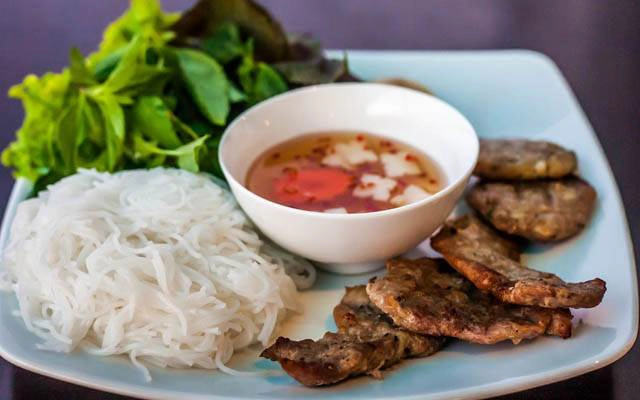Quán Ăn Hội Quán Ba Thằng Khùng - Bún Chả Hà Nội - Hoàng Hoa Thám