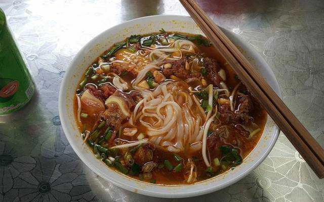 Quán Ăn Bà Xuyến - Phở Các Loại & Cơm Bình Dân
