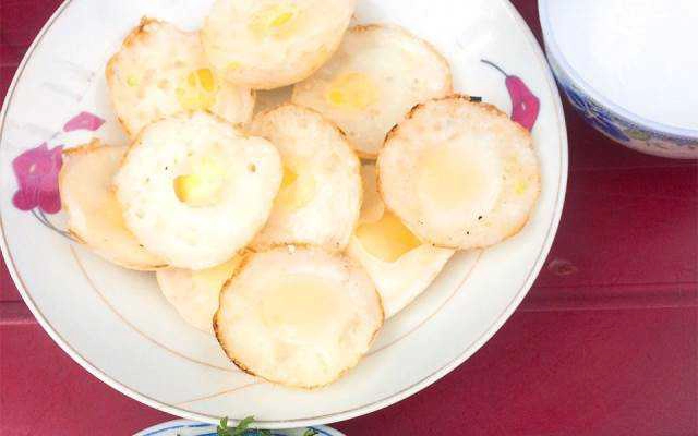 Quán Ăn Bánh Căn Hẻm