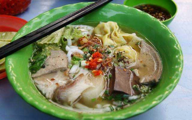 Quán Ăn Bánh Canh, Hoành Thánh - Trương Vĩnh Ký