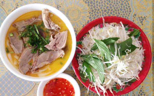Quán Ăn Bánh Canh Vịt - Chợ Thạnh Trị