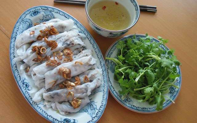 Quán Ăn Bánh Cuốn Nóng Kim Chi - Trâu Quỳ