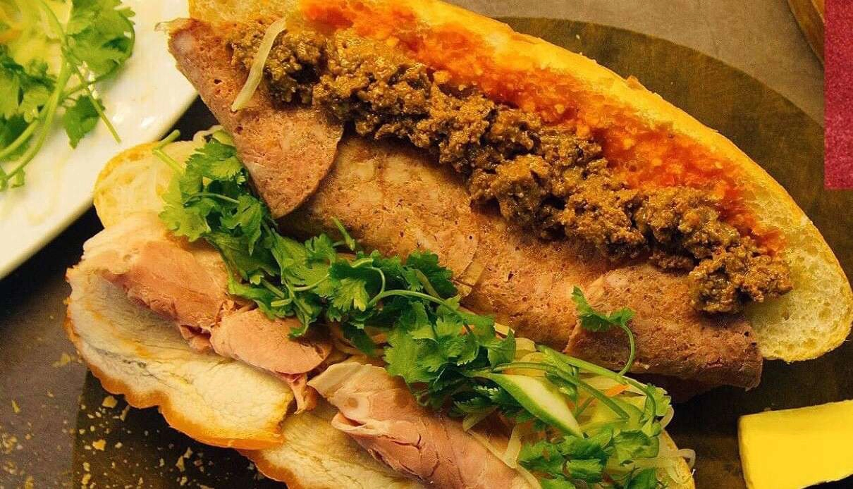 Quán Ăn Bánh Mì B+ - Thịnh Liệt