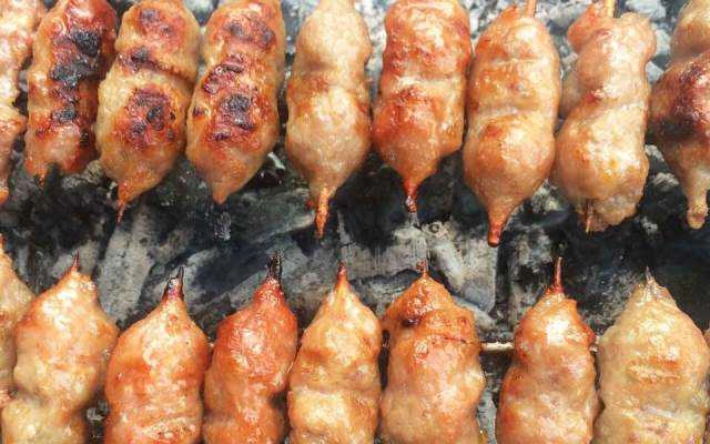 Quán Ăn Bánh Mì & Bún Thịt Nướng - Trịnh Hoài Đức