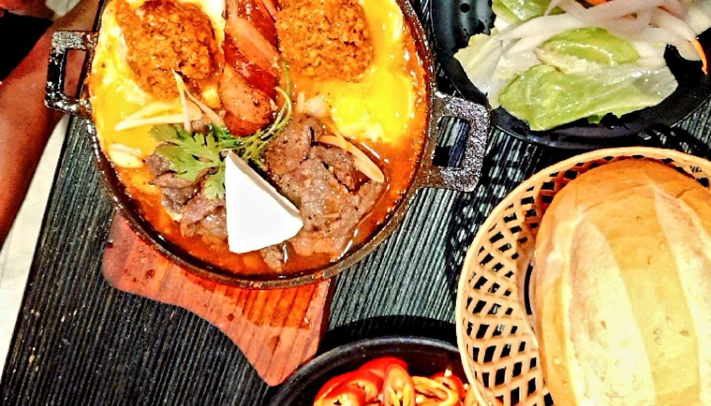 Quán Ăn Bánh Mì Chảo Cô 3 Hậu