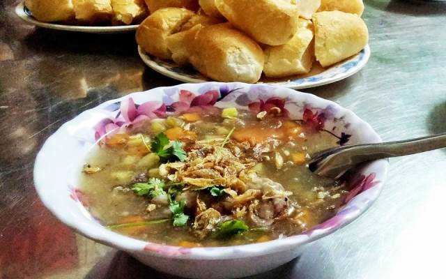 Quán Ăn Bánh Mì Lagu - Nguyễn Huệ