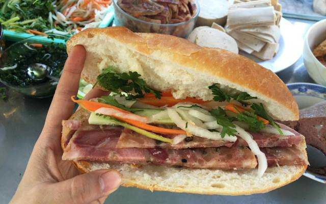 Quán Ăn Bánh Mì Pate Thịt Nguội Bà Bắc