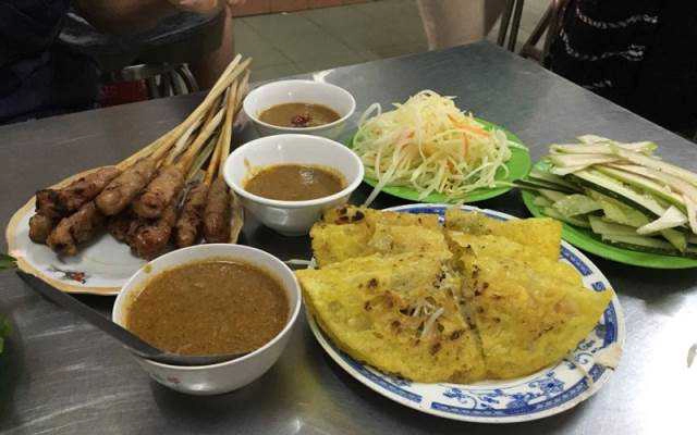 Quán Ăn Bánh Xèo Tôm Nhảy Gia Vỹ - Đống Đa
