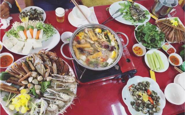 Quán Ăn Bè Đất Mỏ - Hải Sản Tươi Sống