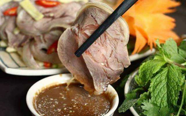 Quán Ăn Bé Màu - Đặc Sản Thịt Dê & Gà Đá