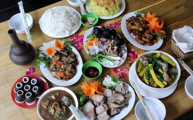 Quán Ăn Bổ Đà Sơn - Lợn Rừng Tươi