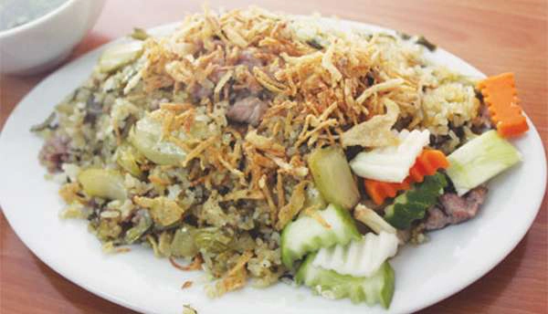 Quán Ăn Bom Quán - Cơm & Phở
