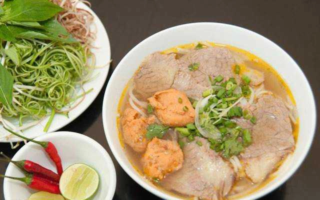 Quán Ăn Bún Bà Bốn