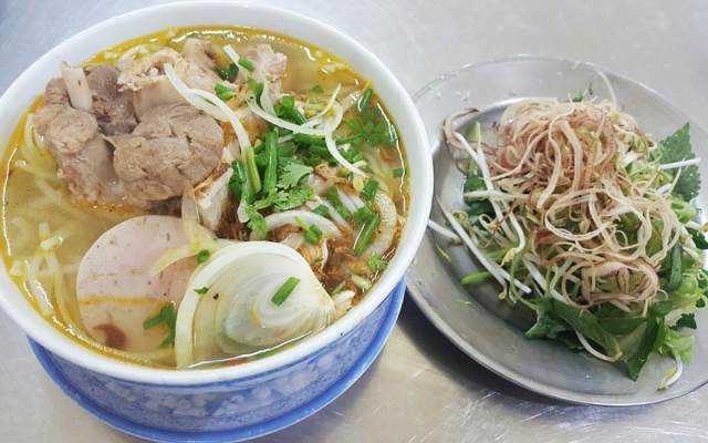 Quán Ăn Bún Bò & Bún Giò - Phạm Văn Đồng