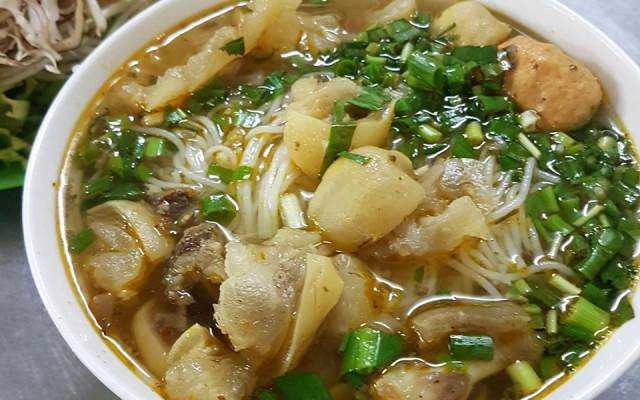 Quán Ăn Bún Bò Cô Hà