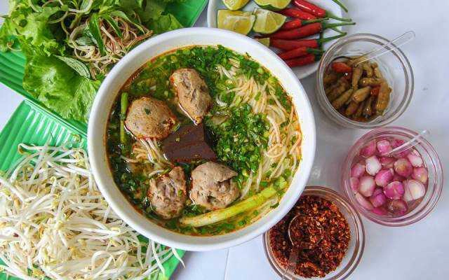 Quán Ăn Bún Bò Huế Chả Cua