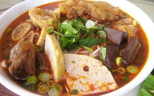 Quán Ăn Bún Bò Huế Giò Heo - Chợ Phước Long