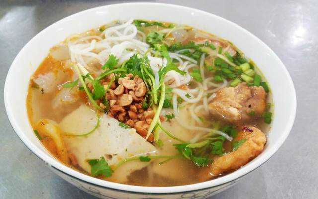 Quán Ăn Bún Cá Thuận Hồng - Nguyễn Huệ