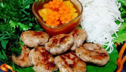Quán Ăn Bún Chả - Chùa Hang