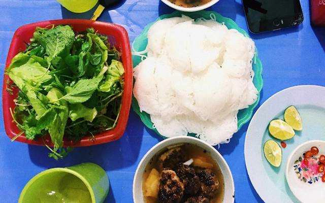 Quán Ăn Bún Chả Đường Hầm