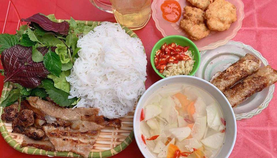 Quán Ăn Bún Chả Hải Lan