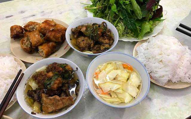 Quán Ăn Bún Chả Tầng Hầm