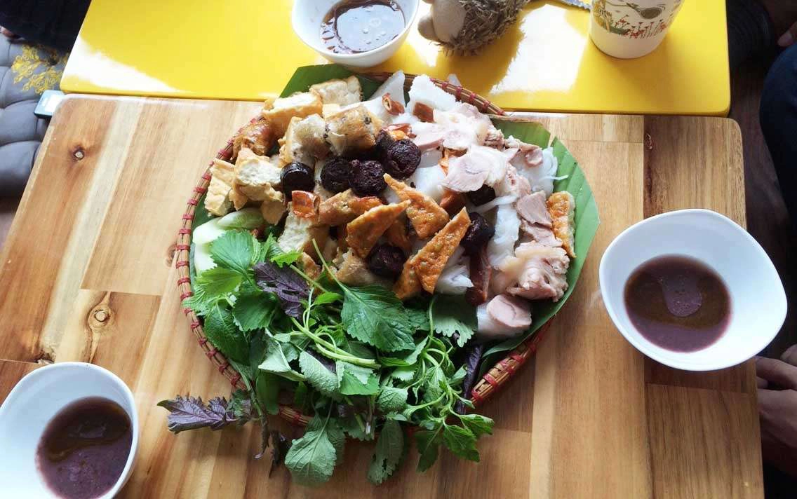 Quán Ăn Bún Đậu Mẹt Quán - Phùng Chí Kiên