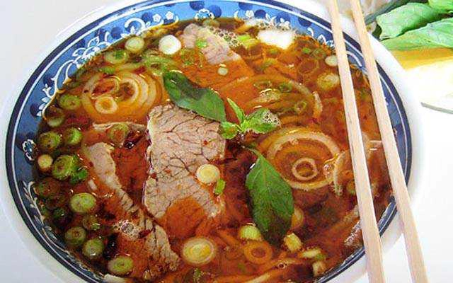 Quán Ăn Bún Huế Quán