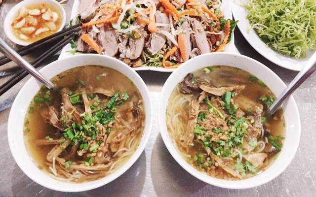 Quán Ăn Bún Măng Vịt, Bún Riêu Chả & Miến Măng Gà